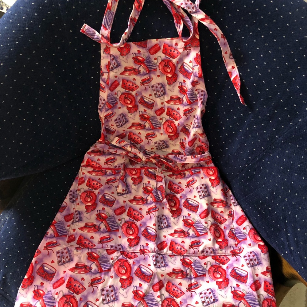 VINTAGE RED HAT LADY KITCHEN  APRON RED & VIOLET PURSE PEARLS RED  HAT HEARTS